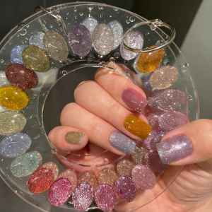 CHUBEISHI | Sparkly Diamond Gel Nail Polish