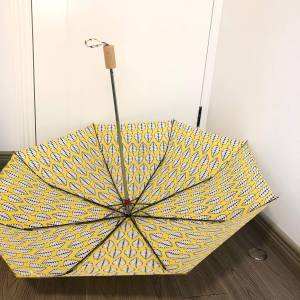 Lightweight Wooden Handle Folding Sun Umbrella