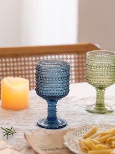 แก้วไวน์แดงทรงสูงประดับลวดลายดอกไม้สไตล์ฝรั่งเศส แก้วไวน์แดงแก้วดูดซับแก้วไวน์แดงแบบย้อนยุคสำหรับใช้ในบ้าน