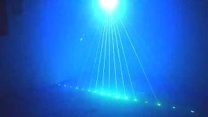 Đèn 32 laser LED mới mini màu đỏ và xanh lá cây đèn bàn nhảy điều khiển từ xa đèn laser KTV 3 MẮT