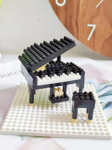 Mô Hình Đàn Piano Tam Giác Micro Particle Khối Nhạc Cụ Violin Giáo Dục Cho Học Sinh Tuổi Teen Quà Tặng Hè