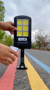 BK-818-6 50W Lampu Solar Lampu Tenaga Surya LAMPU JALAN LED Surya Anti Tenaga Air Sensor Gerak + Remote