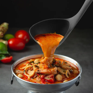 ช้อนทำอาหารซิลิโคนขอบนุ่มทนความร้อน 1 ชิ้น - ปกป้องกระทะแบบไม่ติดกระทะ เหมาะสำหรับซุปและซอสเพื่อการทำอาหารที่ปลอดภัย