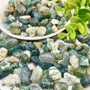 Random 50g/100g High Quality Moss Agate Chips Decoration Natural Crystal Raw Stone Birthday gift Scene decoration.