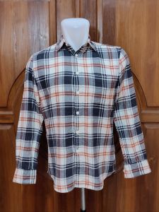Kemeja Flanel "Uniqlo" Original Second Size S