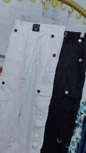 Baggy Pants for Kids Girls New Korean Style Multi Pocket Trendy Black & White Christmas Outfit Cargo Pants for Girls 5-12 Years Old