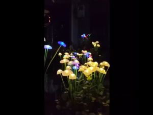 Solar Garden Lights Dual Mode LED Solar Mushroom Lights Waterproof Decor Yard Patio Pathway Jellyfish for Garden