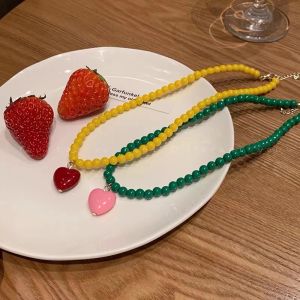 Designer Dongda Gate Color Block Heart Bead Necklace Womens 2021 New Style INS Sweater Chain Fashion Jewelry Accessory
