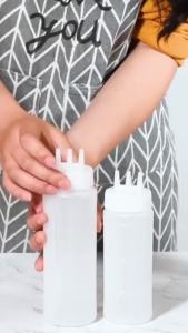 Plastic Salad Dressing Squeeze Bottle with Scale 3 Hole Jam Bottle Cover Seasoning Bottle