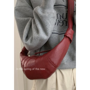 Red Crossbody Bag Womens Summer 2024 New Arrival Tide South Korea Niche Style Dumpling Bag Easiest for Match Ins One Shoulder Saddle Bag
