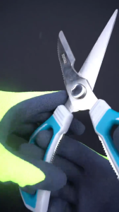Kéo cắt cầm tay TOTAL chất liệu thép không gỉ độ dày lưỡi 2.5mm đa chức năng tiện lợi