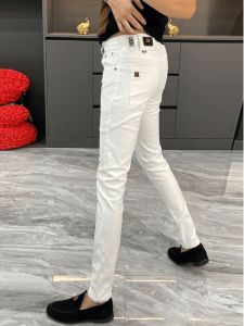 กางเกงยีนส์ทรงตรงขากระบอกสำหรับผู้ชาย สไตล์ลำลอง ฤดูร้อน 2024 กางเกงขายาวทรงสลิมฟิต กางเกงขายาวลำลองสำหรับใส่ไปทำงาน สีขาว
