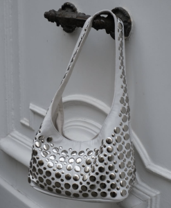 Túi Đeo Vai Thời Trang Nữ Đính Đá Phong Cách Punk Túi Xách Nhỏ Bằng Da PU Có Túi Khóa Kéo Bên Trong Đa Năng Phong Cách Đường Phố