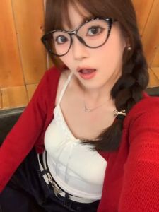 Dahong X537 สายเดี่ยวลูกไม้ ครอปกล้าม ชุดไปทะเล แฟชั่น สไตล์ลำลอง