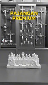 Patung Pajangan Perjamuan Kudus Grandeur Besar Dusty White