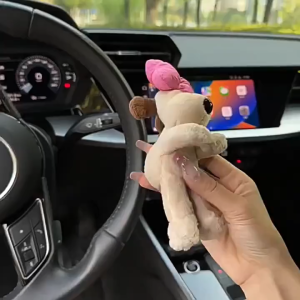 รองรับCOD!16.5CM ตุ๊กตาตกแต่งรถยนต์ รูปสุนัขน่ารัก ประดับโบว์ ตุ๊กตาติดรถPilot