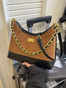 กระเป๋าสะพายข้างผู้หญิงแบบลำลองสไตล์เรโทรสีบล็อกหนังแกะ สายโซ่สะพายไหล่ กระเป๋าสำหรับเดินทาง เวอร์ชั่นใหม่ปี 2025