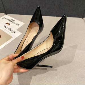 Giày Cao Gót Màu Trắng Đế Mỏng Mũi Nhọn Da Lộn Giày Cưới Kiểu Pháp Mùa Thu Đông Cho Nữ Giày Đơn Đế Thấp