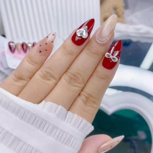 KL006 Nailbox thiết kế móng tay giả đỏ rượu đính charm đá trái tim lấp lánh sang chảnh phong cách Hàn Quốc dễ dán tháo nhanh