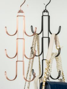 ตู้เสื้อผ้าแบบหมุนได้ ตะขอสำหรับเก็บกระเป๋า ตู้เสื้อผ้าหลายชั้น ตะขอสำหรับใส่กระเป๋า ตะขอสำหรับแขวนเสื้อผ้า อุปกรณ์จัดระเบียบสำหรับบ้าน