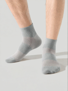 Secret World | Men Summer Thin Cool Sensation Breathable Antibacterial Moisture-wicking Anti-odor Medium Calf Socks