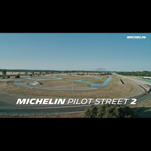 Ban Motor Michelin Pilot Street 2 80-90 Ring 17 Tubeless