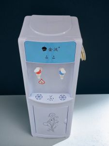 Gold Wealth Home Use Vertical Drinking Machine Desktop Cold And Hot Filtered Water Dispenser Intelligent Anti-Dry Burning
