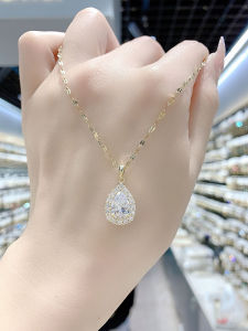 White Crystal Women's Necklace: Luxury Design & Trendy Waterdrop Pendant