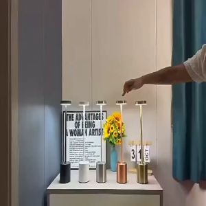 Classic Metal Touch Sensor LED Table Lamp Rechargeable Desk Lamp 3 Colors Cordless Ambient Light Bar Room Restaurant