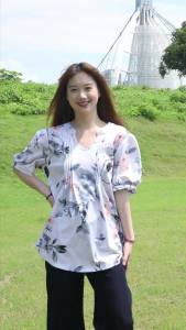 Retro T-shirt For Women 2025 V-neck Floral Pattern Short Sleeved Casual Hawaiian Shirt Plus Size Vacation Clothing