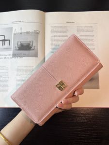 กระเป๋าสตางค์มือถือยาวสําหรับสุภาพสตรี นุ่ม หนัง กระเป๋าโทรศัพท์ความจุขนาดใหญ่ ทันสมัย เรียบง่าย ดีไซน์ ลายลิ้นจี่แบรนด์ยอดนิยม