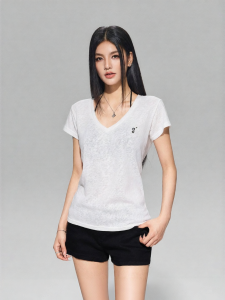A chock | Basic Slim V-Neck Short Sleeve T-Shirt
