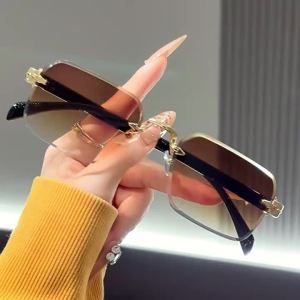 Mens Fashionable Square Glasses Multi-color Retro Style PC Lenses Business and Leisure Dual-use Design