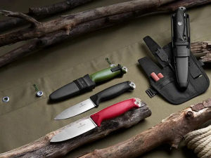 Dao đa năng Victorinox Venture Pro màu Đen 3.0903.3F