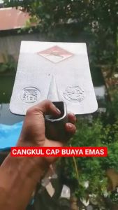 CANGKUL PROYEK BAHAN BAJA CAP BUAYA MURAH