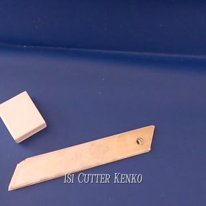 Isi Cutter KENKO L-150 (Besar) / CUTTER BLADE L-150 (18 MM) / Mata pisau Kenko ( ISI 5 )