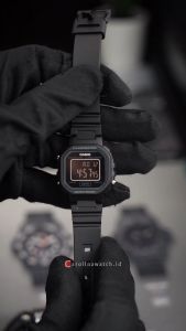 Jam Tangan Wanita Casio LA-20WH-1B Digital Quartz Watch Black Dial Resin Band