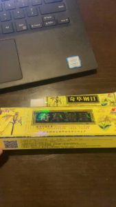 /VÀNG KỲ THẢO/ Hộp tuýp bôi chống ngứa thảo mộc cực hiệu quả