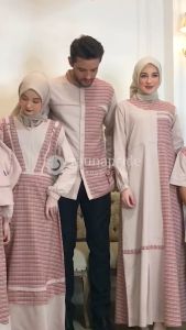 Sarimbit Rauna 07 - Sarimbit Keluarga Motif Kotak Best Seller