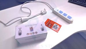 Lighting & Monitoring in One: Q15 360° Rotate Light Bulb Shape Auto Tracking Smart Camera