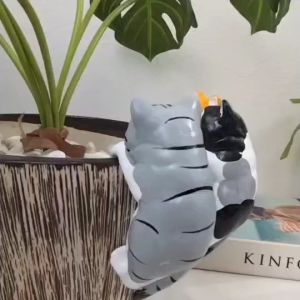 แมวเกาะ แมวเซรามิค แมวเกาะขอบอ่าง ขนาด ยาว 5.5 นิ้ว โมเดลแมว แมวนำโชค แมวเกาะขอบ ตกแต่งสวนกลางแจ้ง