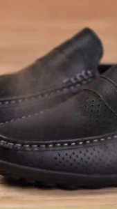 Men Fashion Leather Shoes Slip On High Quality Luxury Brand Comfortable Men Casual Shoes Soft Sole Simple Loafers