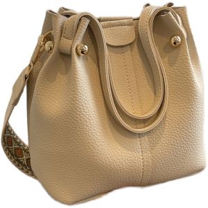 White Bucket Bag Womens Handbag Korean Style Fashionable Shoulder Bag Soft Material Magnetic Buckle Closure Everyday Use