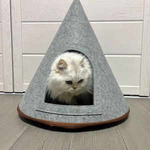 VOA | Four Seasons Cozy Donut Shaped Washable Cat Bed