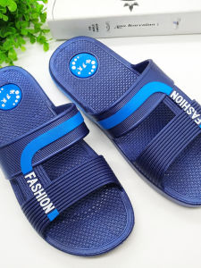 Non-Slip Plastic Slippers for Men Soft Bottom Indoor Beach Wear Resistant Summer Slippers Korean Style Flat Heel Color Block