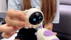 【Damaiii】ปืนยิงบับเบิ้ลลาย เป่าฟอง เครื่องทำ พร้อมเอฟเฟกต์แสง เครื่องเป่าฟองอัติโนมัติ ดีไซน์สวย ล้ำสมัย Bubbleปืน ฉีดน้ำ