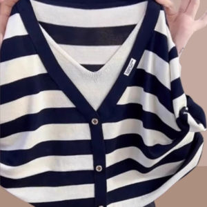 Versatile Age-Reducing Ice Silk Knit T-Shirt