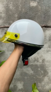 Helm Retro Chips: Stylish & Nyaman