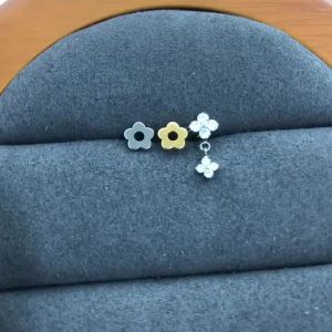 1PC G23 Titanium Square Zircon Hollow Flowers Ear Studs Push in Ear Cartilage Tragus Piercing Ear Lobe Labret Piercing Jewelry