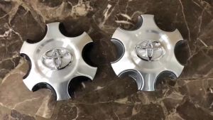 Logo chụp mâm ốp lazang bánh xe ô tô Toyota Fortuner 2017-2021 chất liệu hợp kim nhôm và nhựa ABS